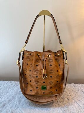 MCM Dessau Drawstring Bag In Visetos- Medium